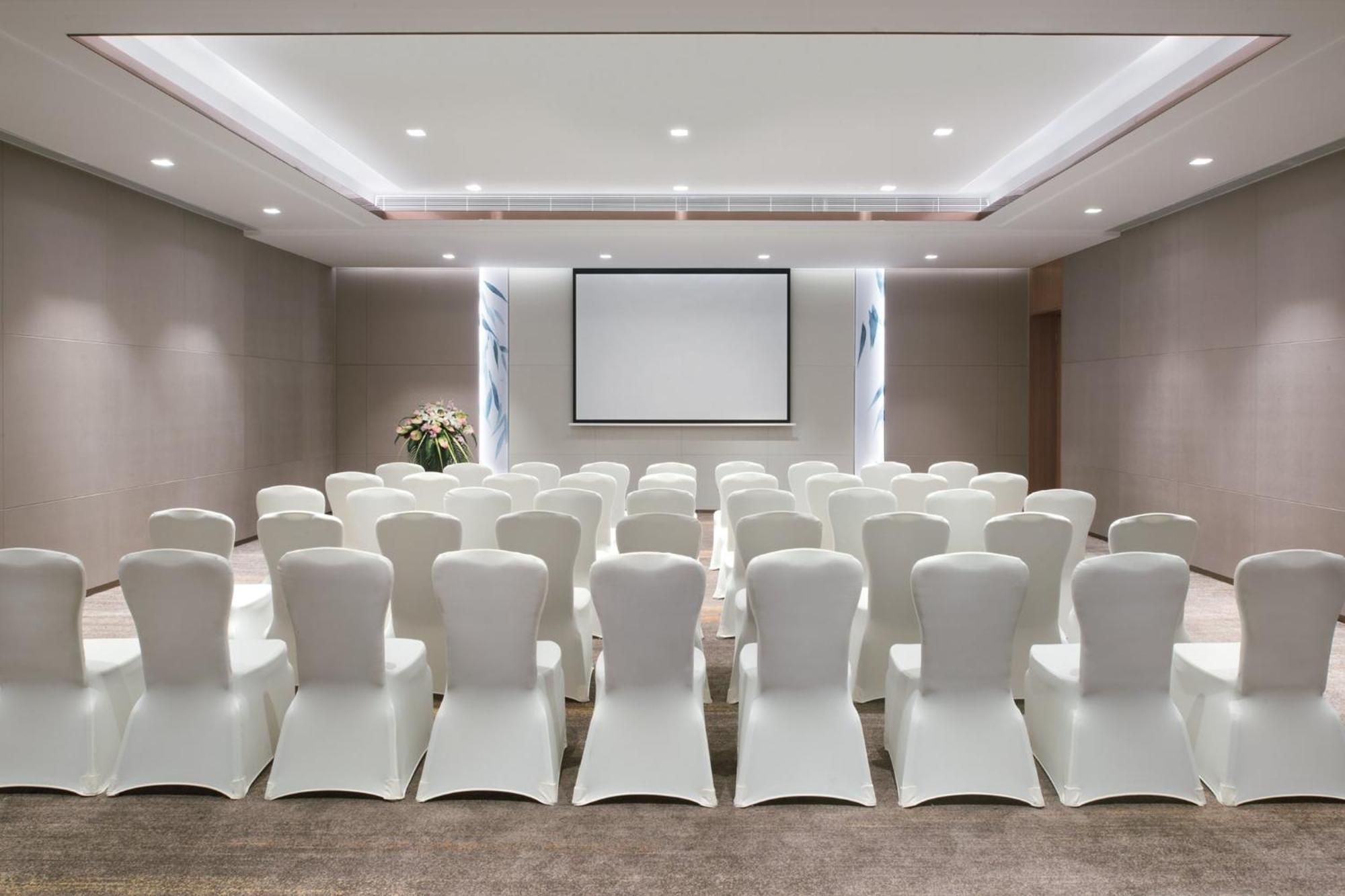Crowne Plaza Hangzhou Qiantang - The Subway Can Reach The West Lake Scenic Area As Well As The Airport And High-Speed Rail Station, Adjacent To Jinsha Lake And Longfor Paradise Walk Exterior foto